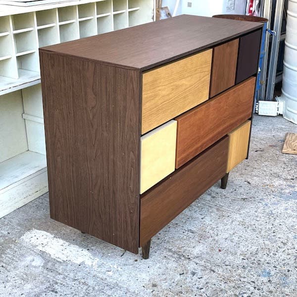 日本製　カラー3段チェスト　JONリビング　ネスタ　北欧デザイン