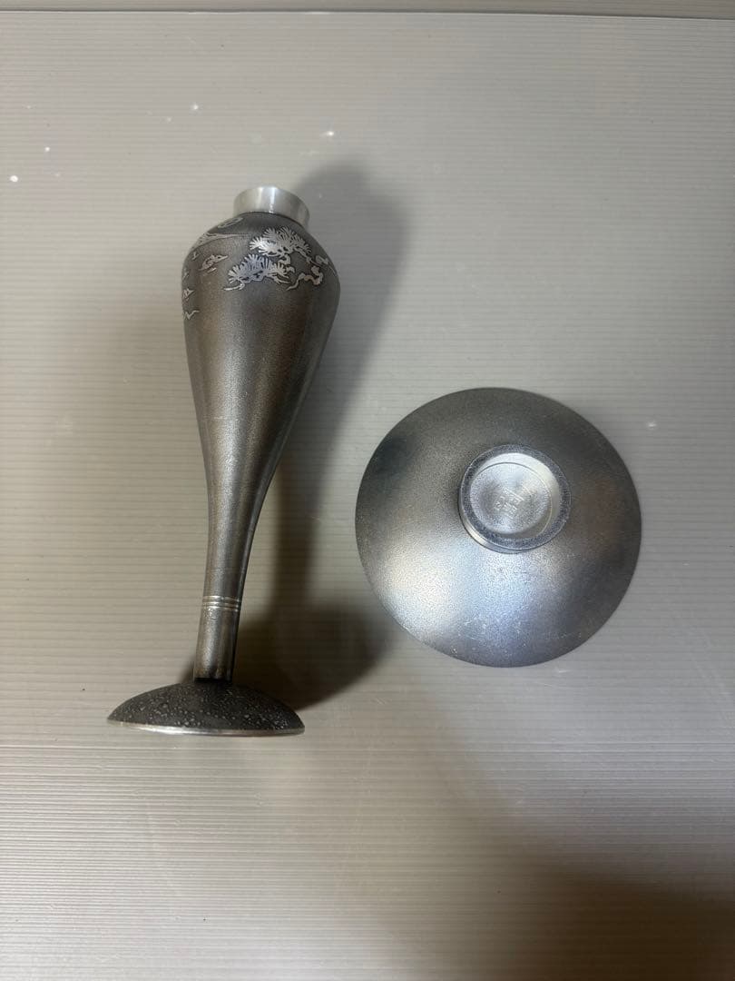 2297 薩摩錫器 岩切美巧堂 花入れ1客　盃1客