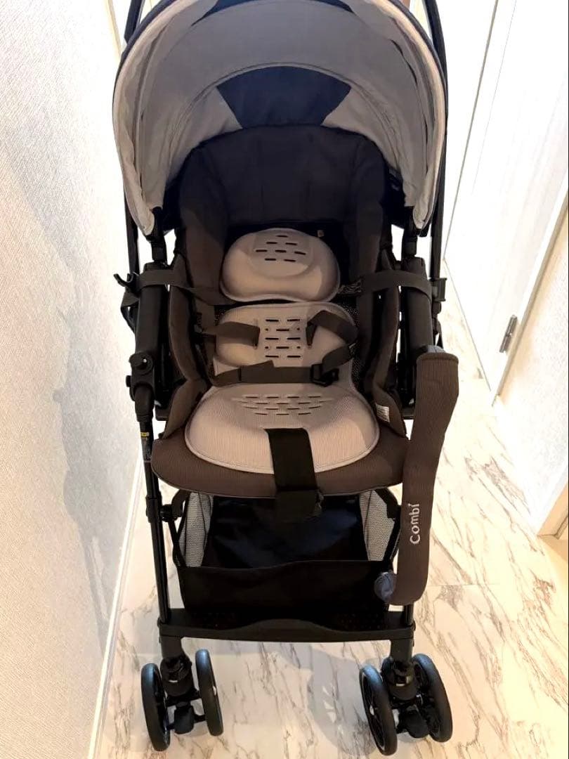 Combi ベビーカー　スゴカルαLightエッグショック