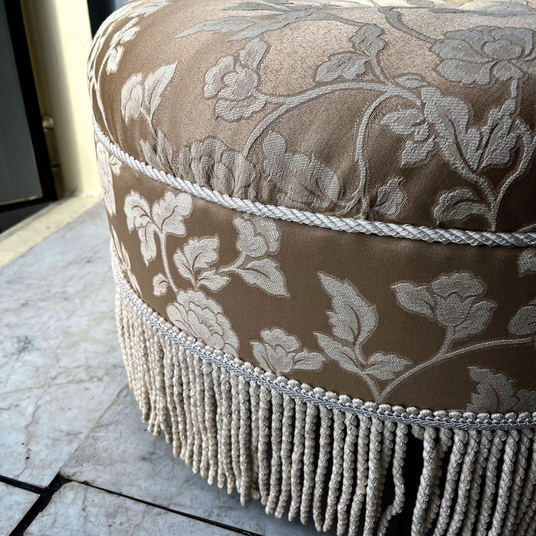 取付無料！ジェニファーテイラー 姫系花柄おしゃれインテリアゴールドオットマン✨