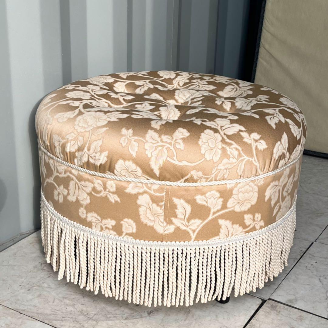 取付無料！ジェニファーテイラー 姫系花柄おしゃれインテリアゴールドオットマン✨