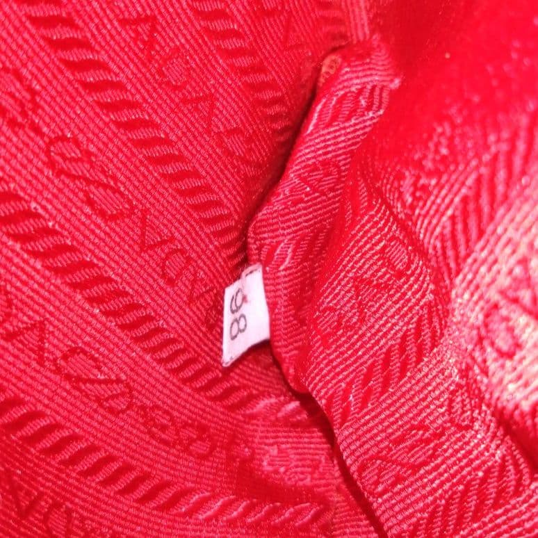 良品 PRADA プラダ トートバッグ ハンドバッグ　ナイロン　レッド　赤