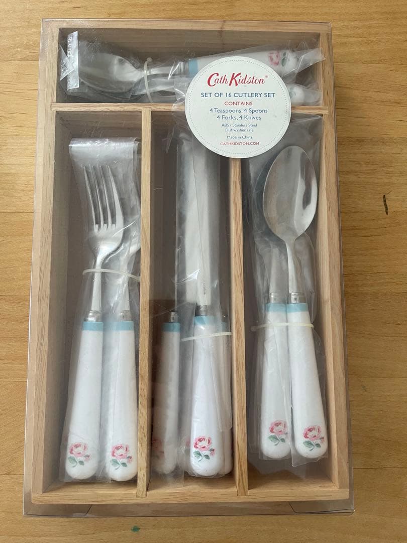 未使用Cath Kidston カトラリーセット 16点