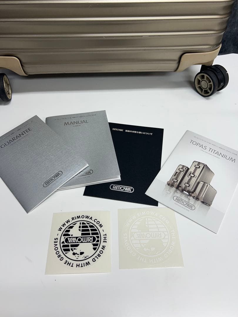 RIMOWA シルバー キャリーケース 小型