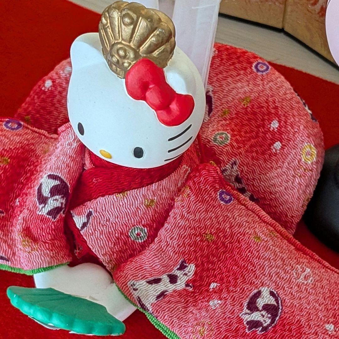 吉徳大光 雛人形 サンリオ ひな祭り ハローキティ キティちゃん　陶器　ちりめん