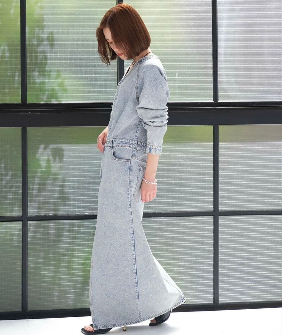 AKTE Vネックデニムドレス
