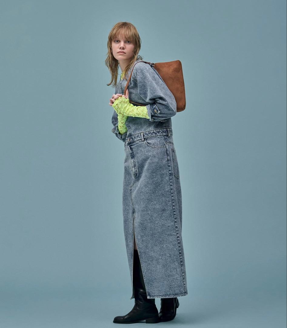 AKTE Vネックデニムドレス