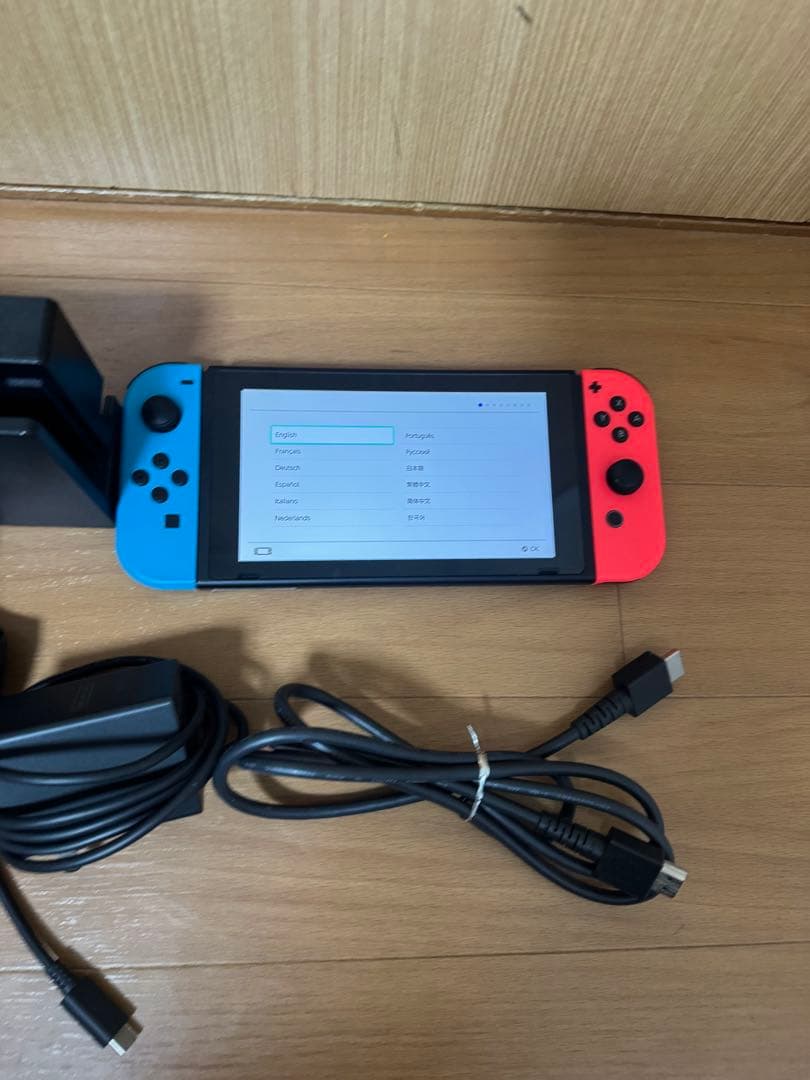 任天堂　Nintendo Switch スイッチ　HAC-001