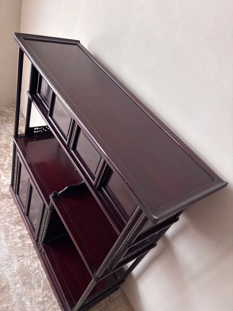 紫檀の茶箪笥　飾り棚　違い棚　唐木家具　サイドボード　和室