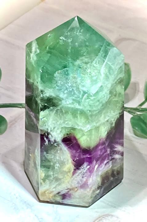 エンジェルフェザー✿*:・　フローライト　マルチカラー　蛍石　ポイント