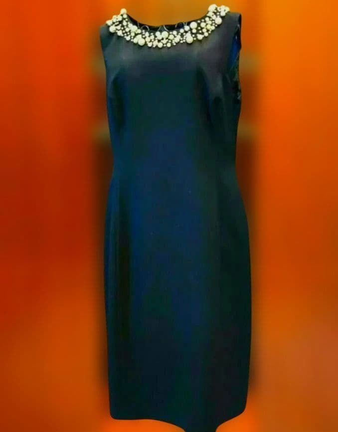 再度のお値下げ‼️【新品】カルバンクライン　パールビジューワンピース