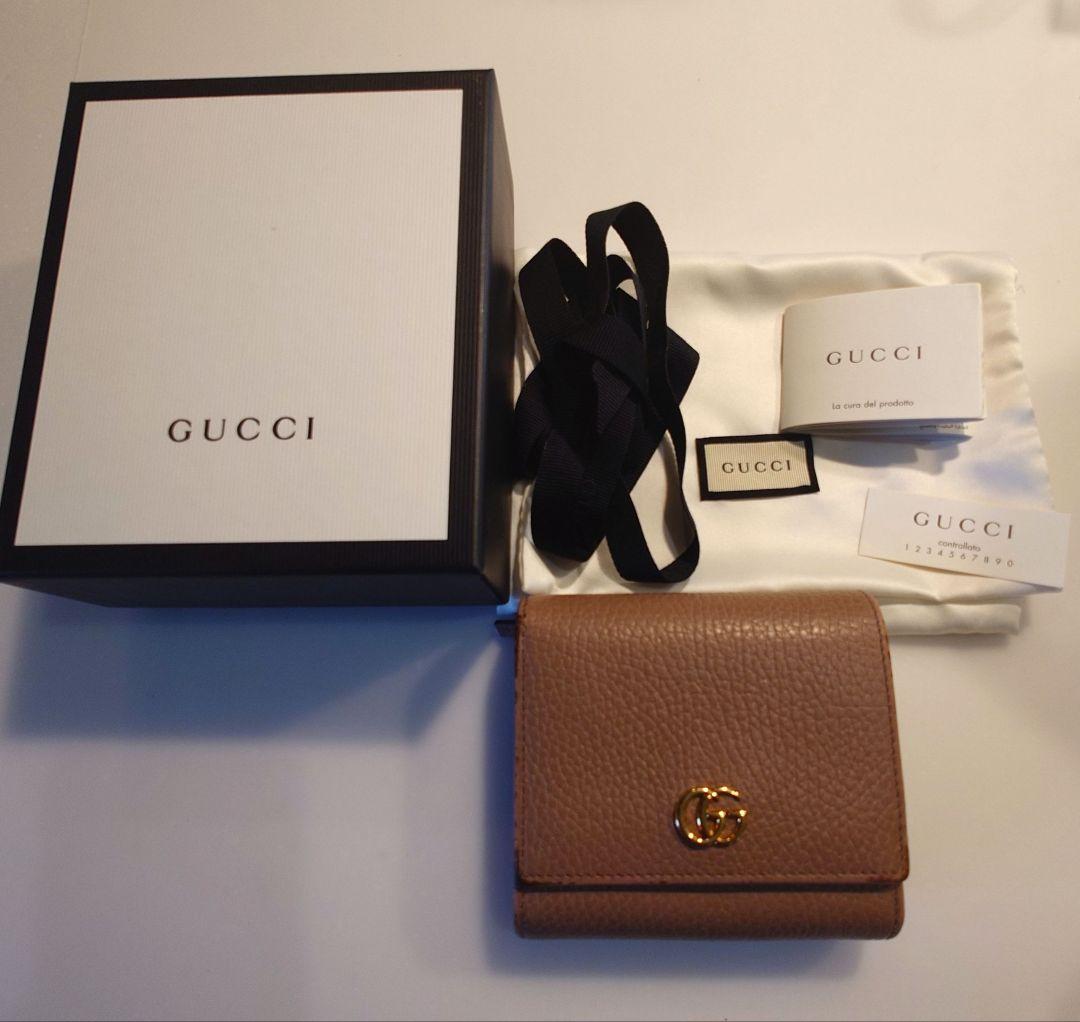 GUCCI マーモント　レザー 二つ折り財布