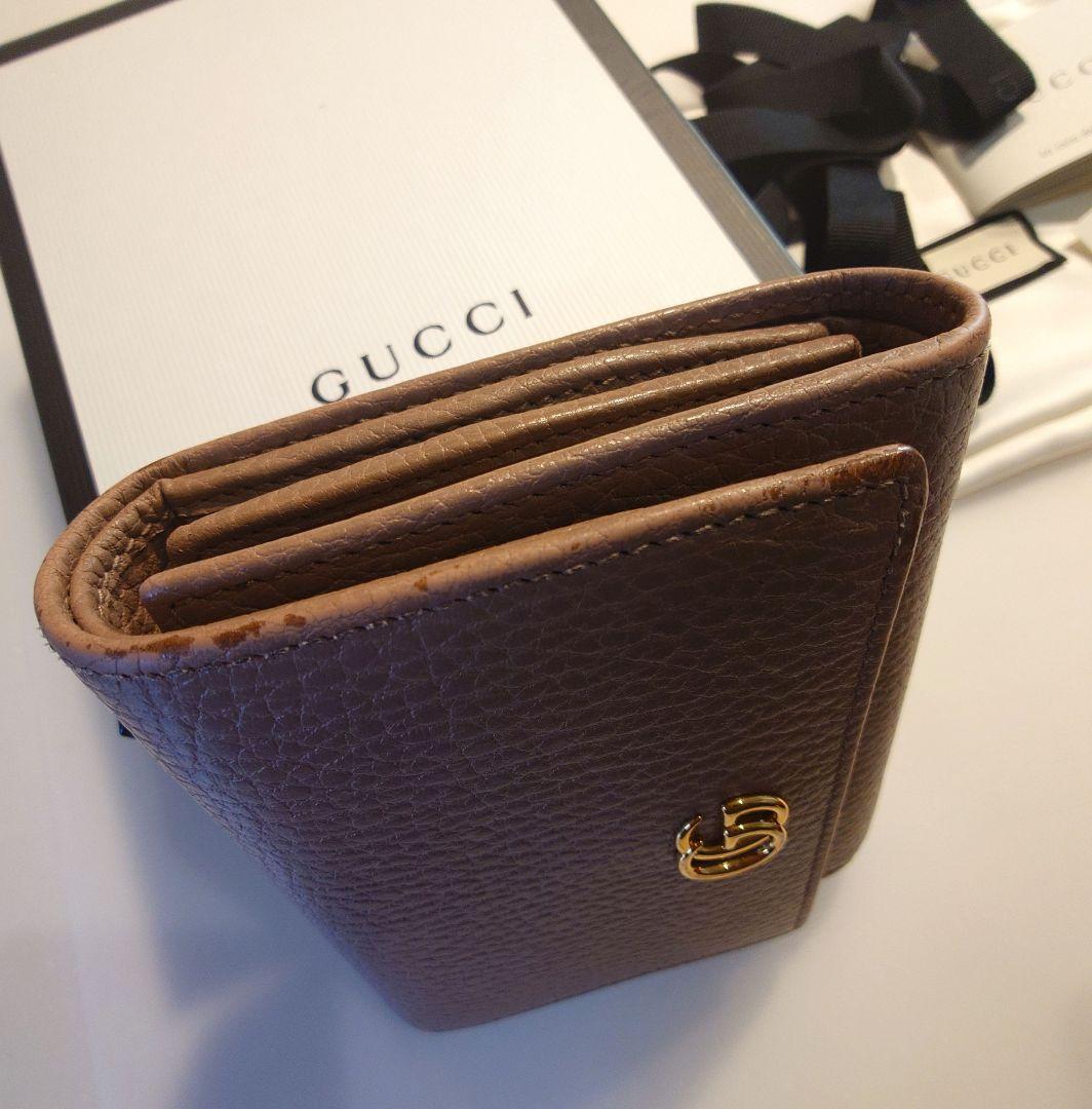 GUCCI マーモント　レザー 二つ折り財布