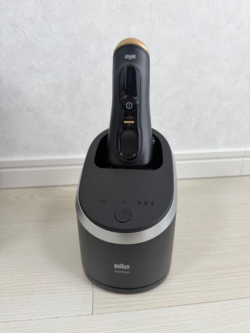 一度使用のみ BRAUN 電気シェーバー series9
