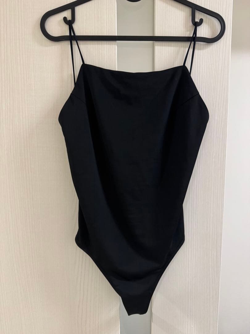 Sisandi MIES ブラック サイズ2