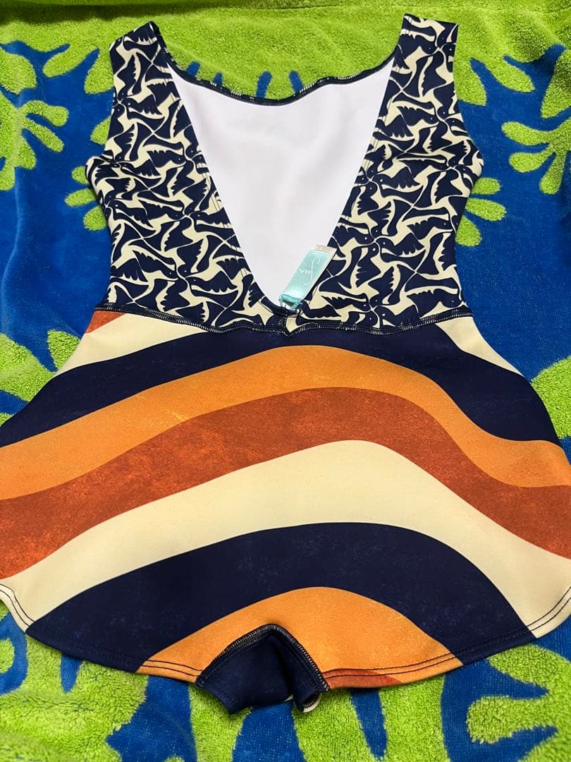 Sees ワンピース水着