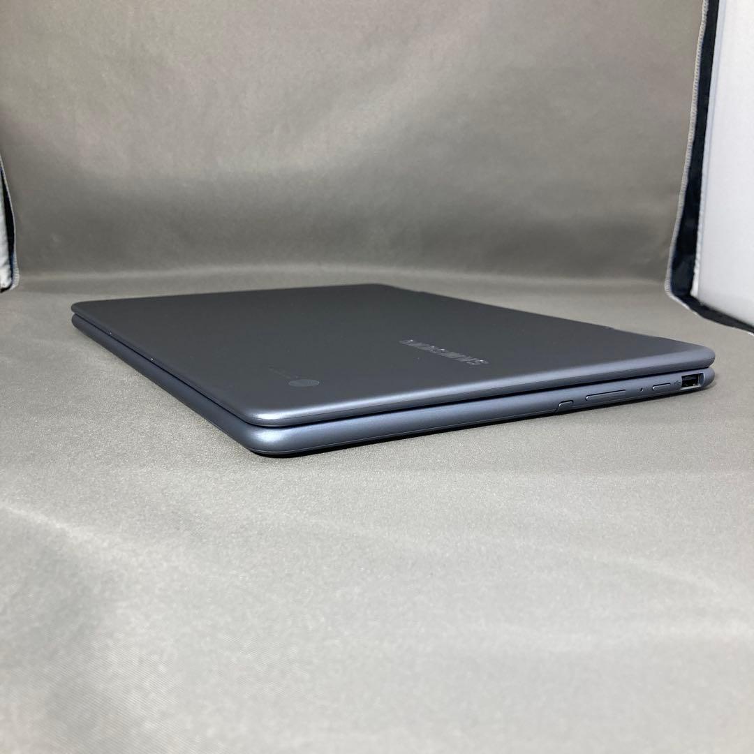 の*き様 Chromebook Plus XE521QAB (62212