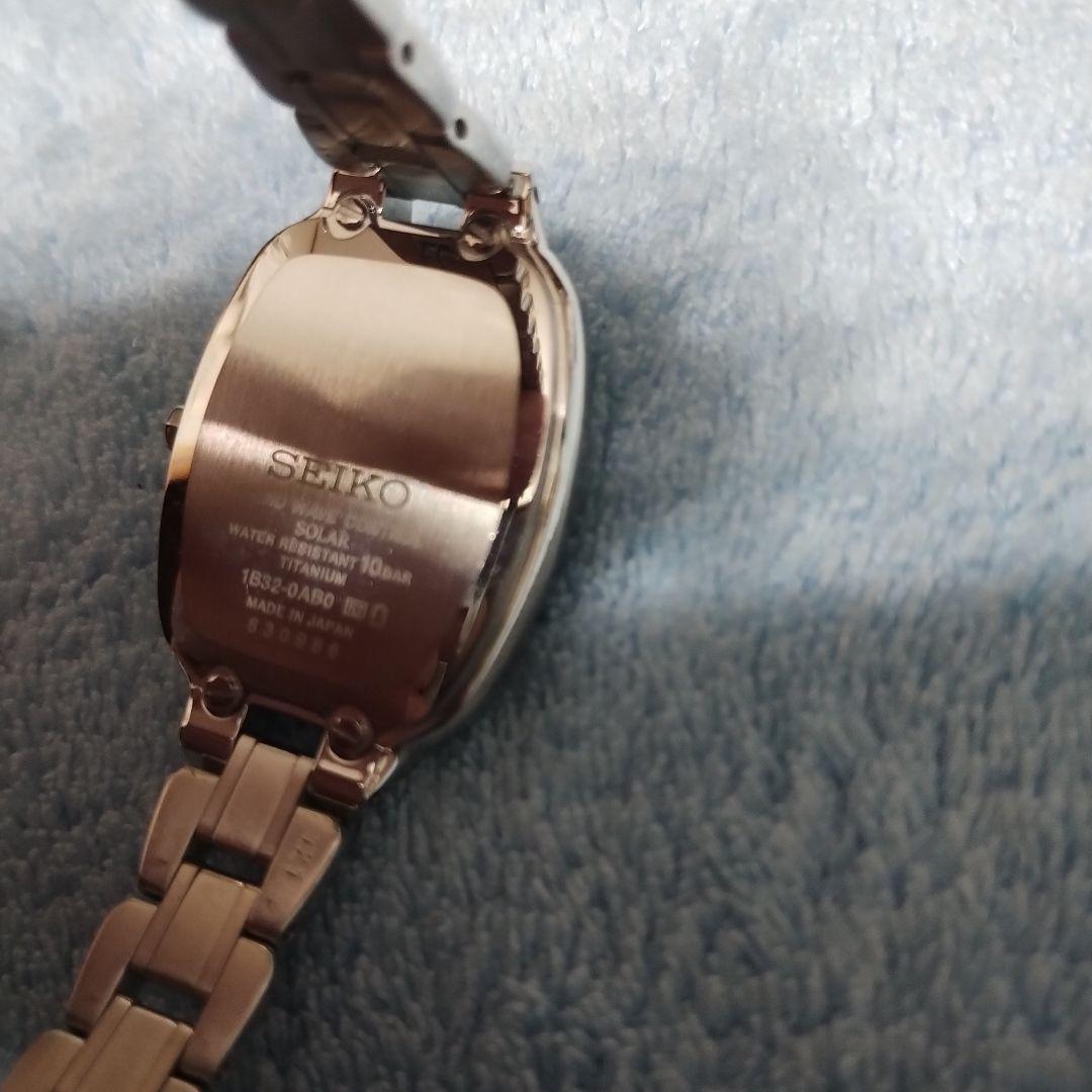 希少セイコーSEIKOエクセリーヌEXCELINE　白蝶貝チタン定価132000