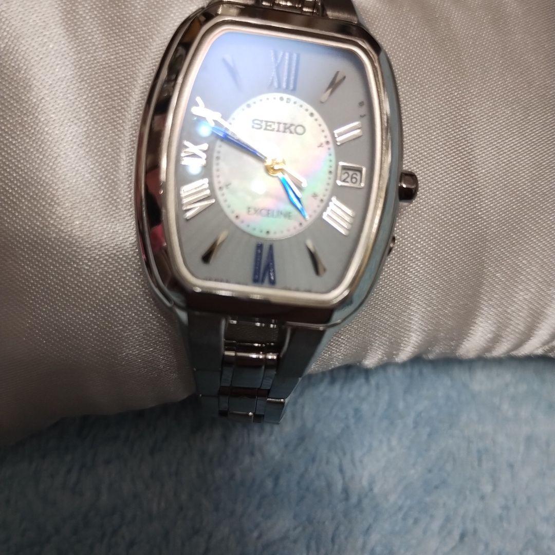 希少セイコーSEIKOエクセリーヌEXCELINE　白蝶貝チタン定価132000
