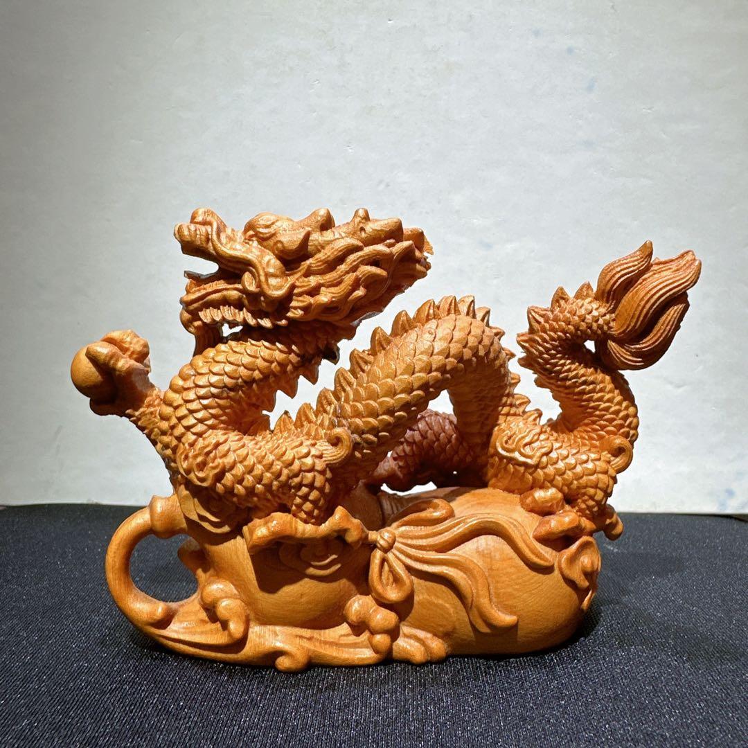 檀木 龍　置物　彫り物F.47