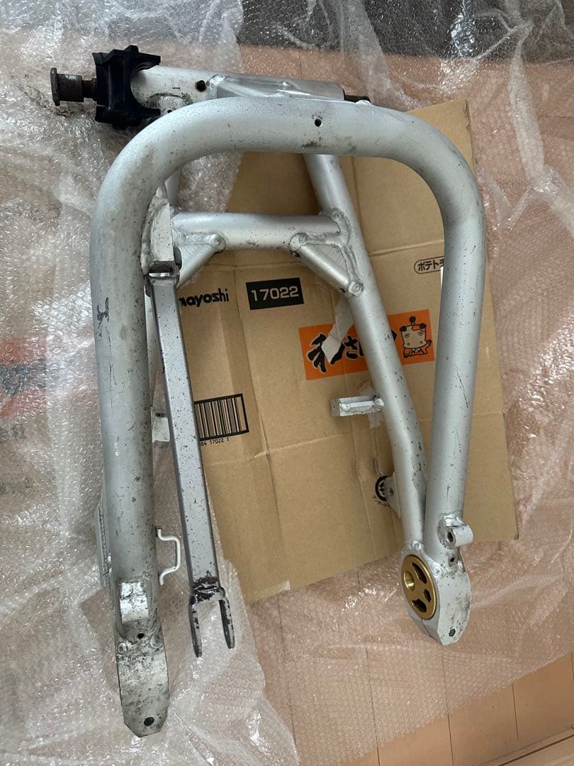 ZRX1100スイングアーム