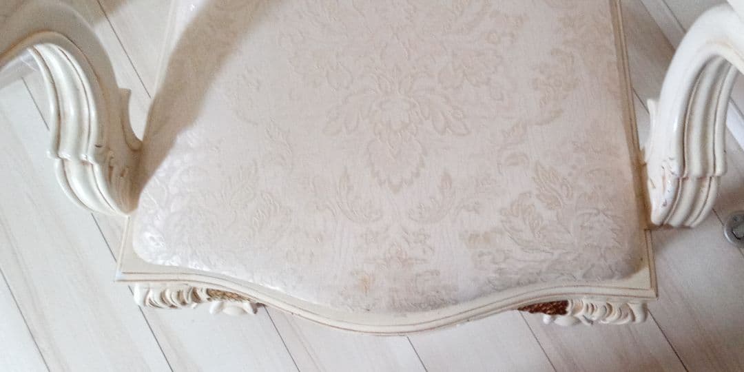 再値下げ↓クラシックホワイト猫足チェア