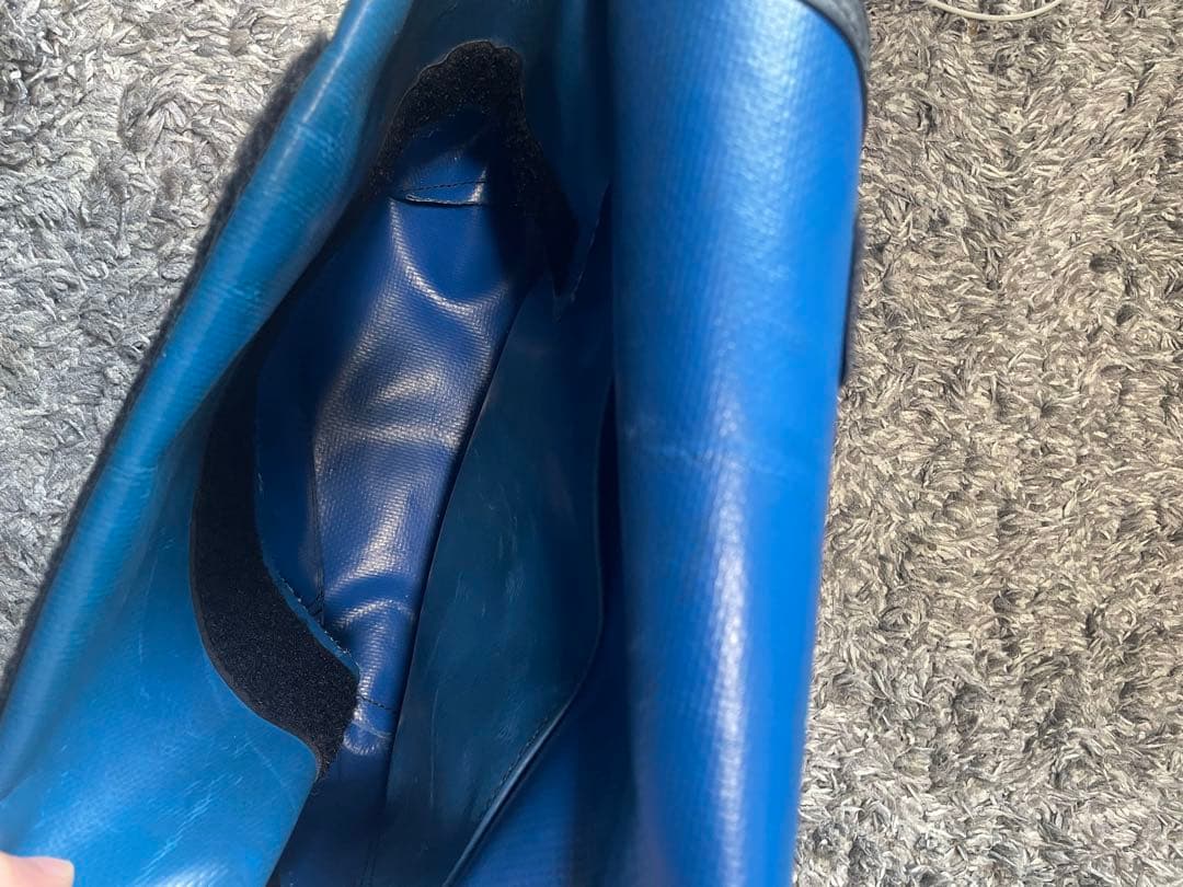 freitag メッセンジャーバッグ ブルー ピンク