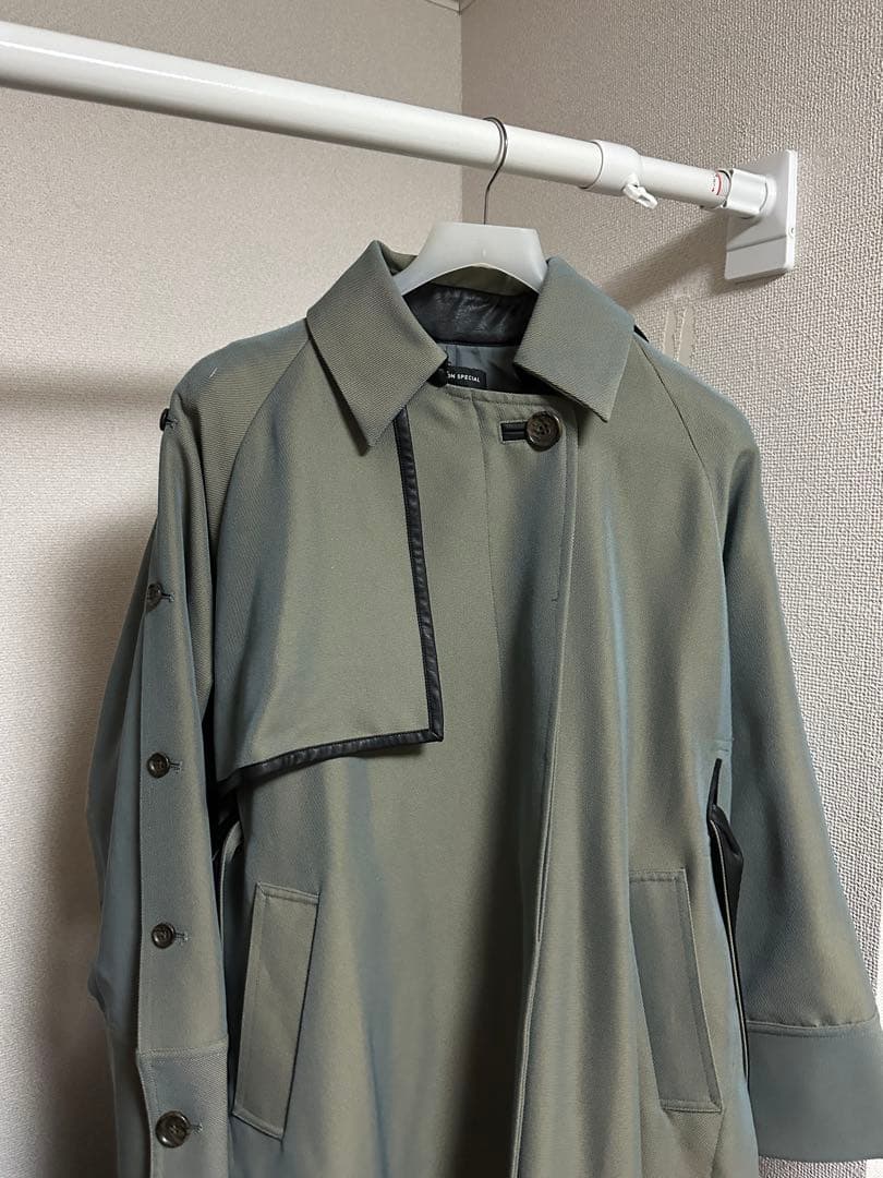 メゾンスベシャル トレンチコート