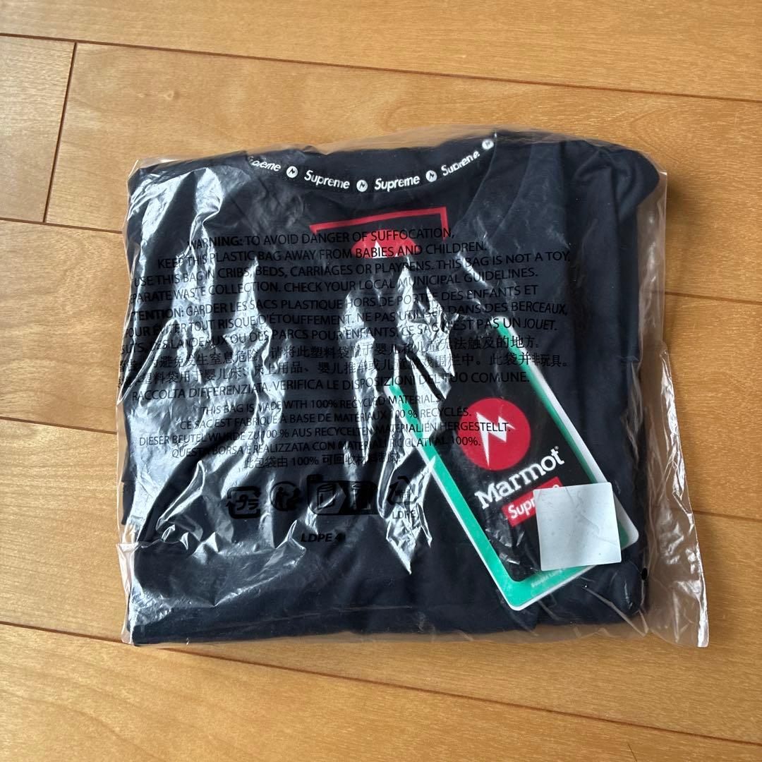 モ*グ様 Supreme x Marmot Base Layer L/S Top