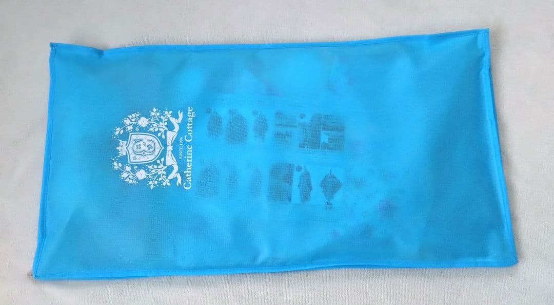 キャサリンコテージ　ガールズ　袴セット 白花柄 120cm　ちりめん白リボン付き