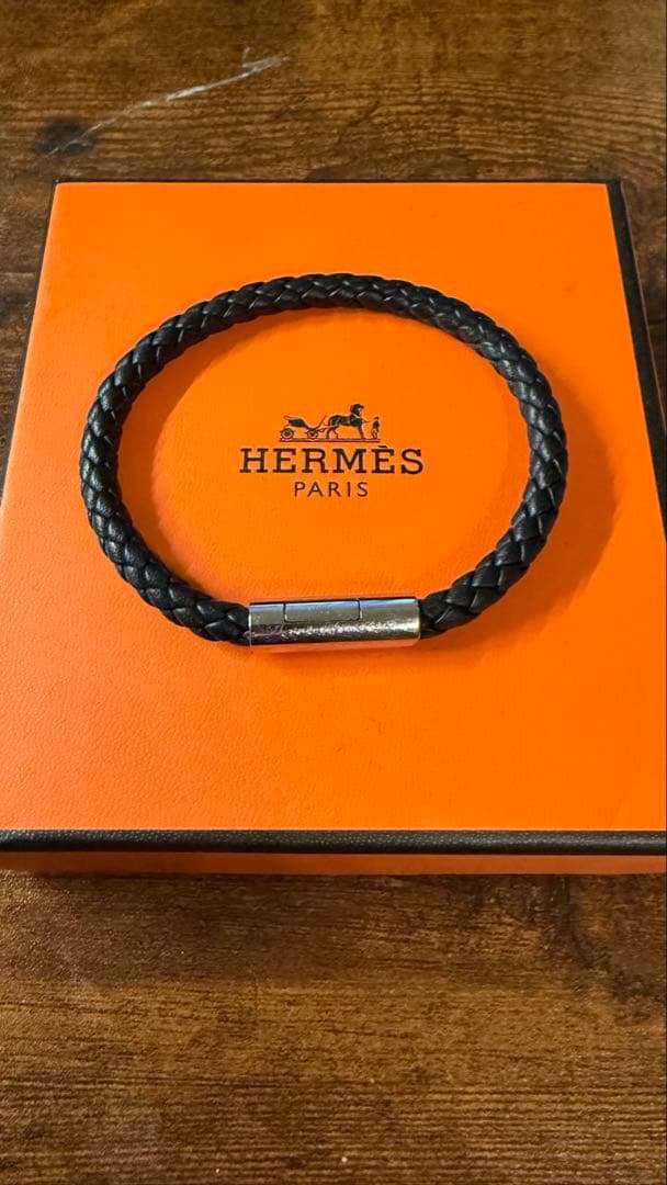 HERMES ゴリアテ 黒 T4 レザーブレスレット