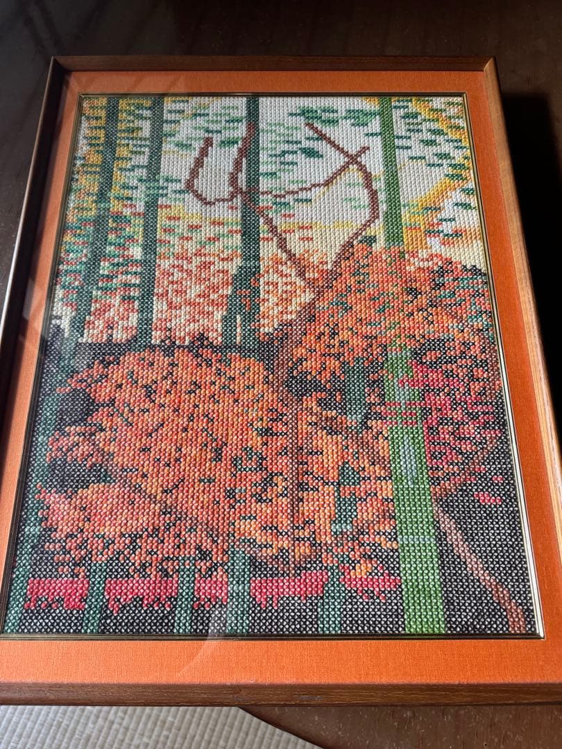 紅葉の刺繍絵 額縁入り 秋の和風インテリア 一点もの★