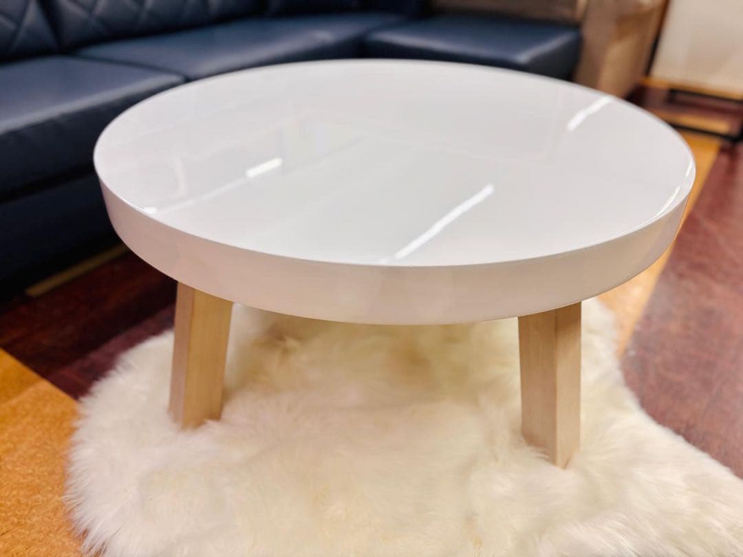 Francfranc円形ホワイトの明るい色センターテーブル