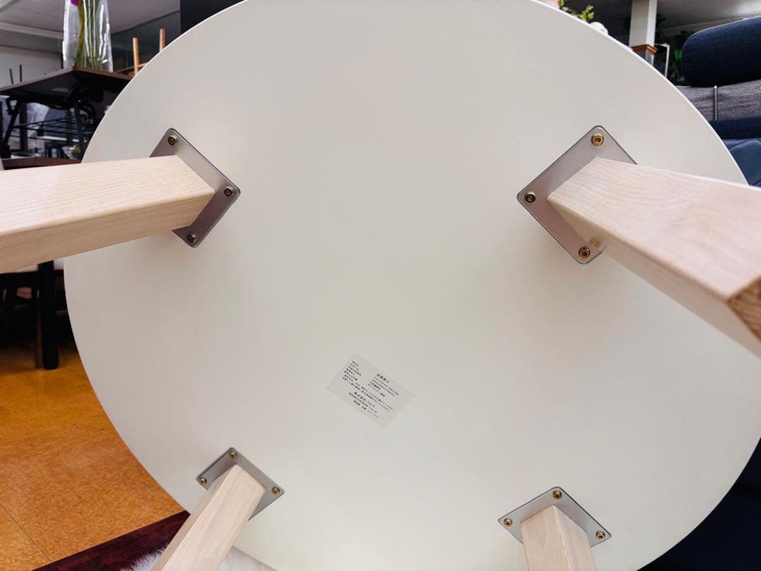 Francfranc円形ホワイトの明るい色センターテーブル