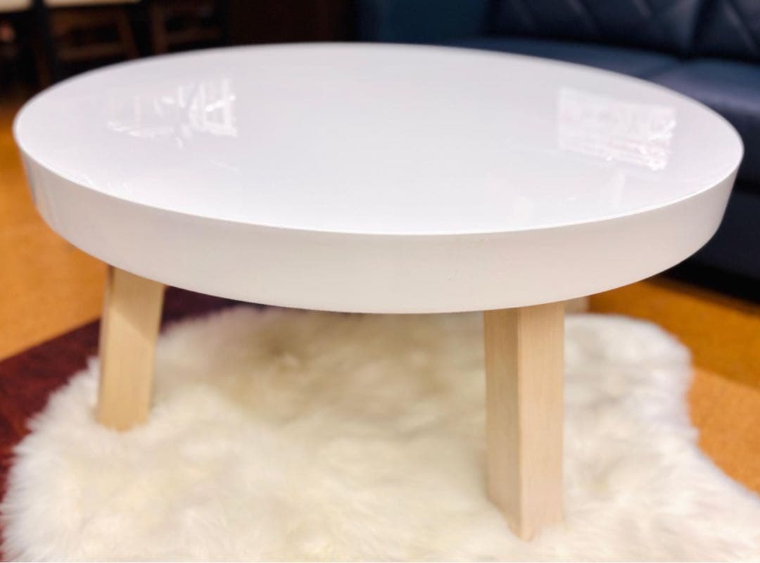 Francfranc円形ホワイトの明るい色センターテーブル