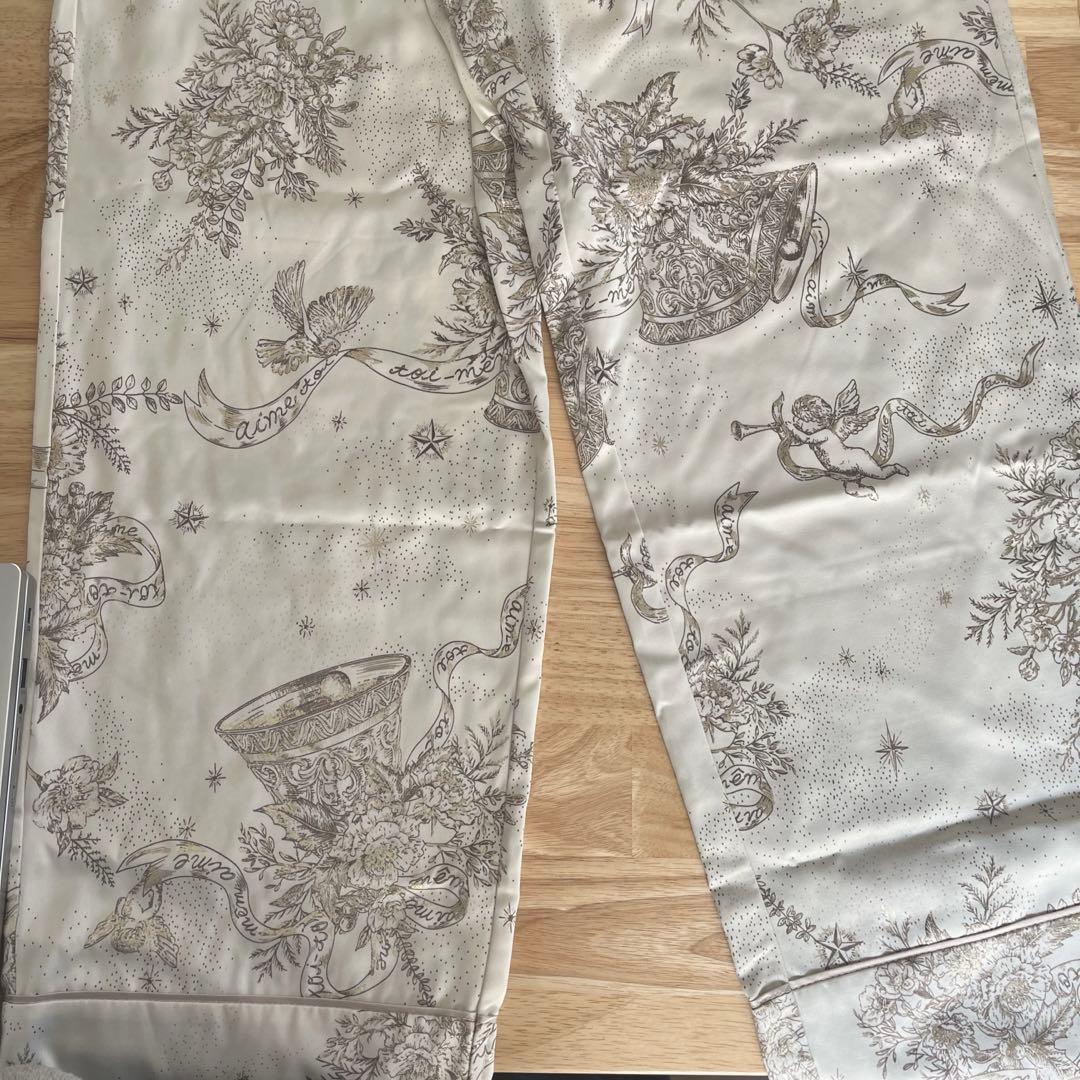 snidel  パジャマ　新品未使用　長袖長ズボン