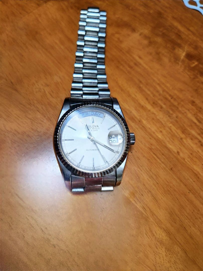 Bulova 自動巻き腕時計 シルバー