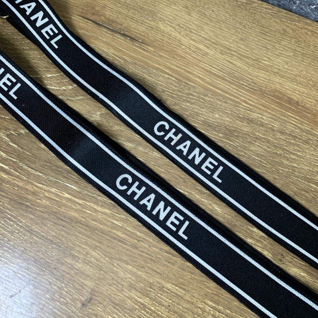 A .　CHANEL　シャネル　サスペンダー　オールドファッション　希少品