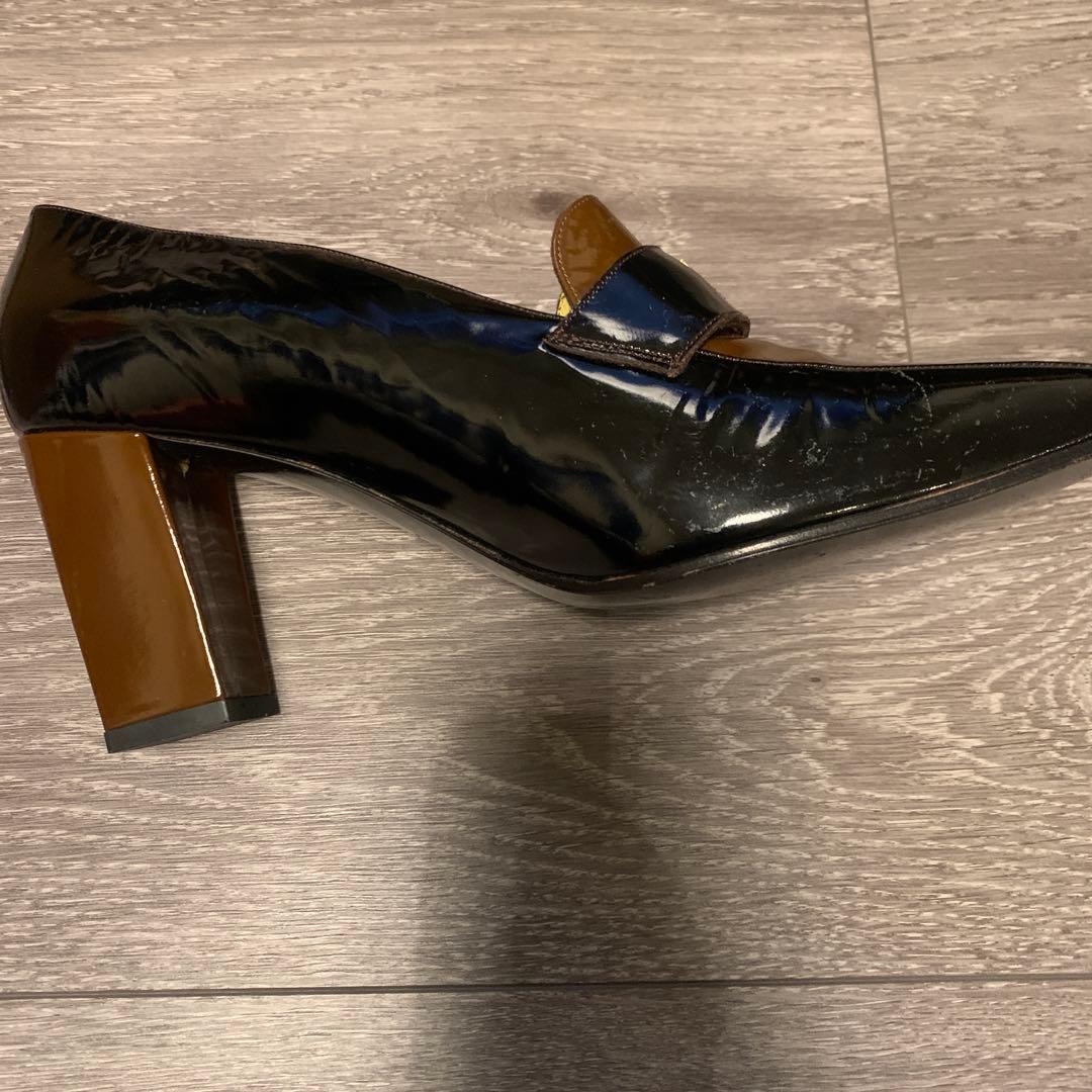 Fendi ブラウン エナメル ハイヒールパンプス