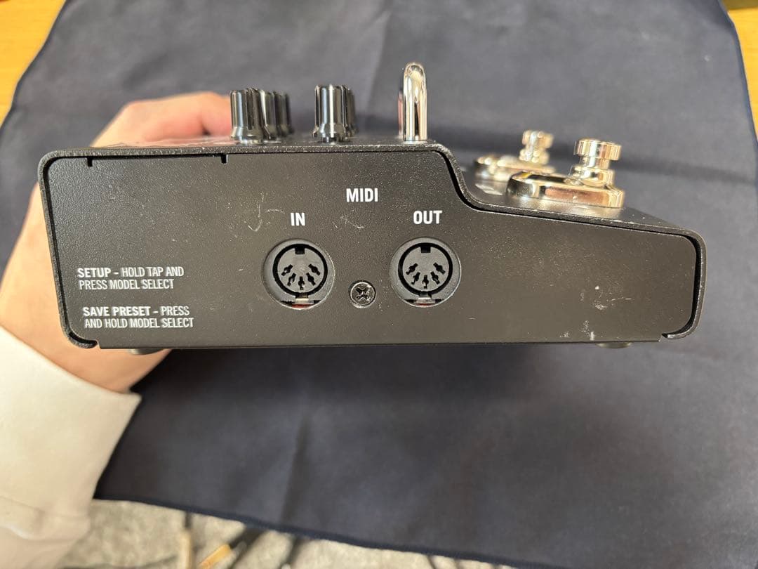 LINE6 M5 Stompbox Modeler 外箱付（アダプター欠品）