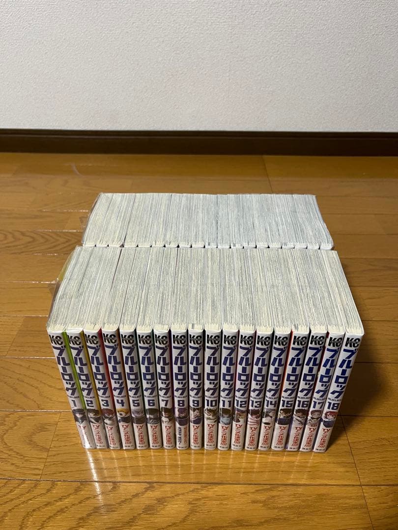 ブルーロック 1巻〜37巻　全巻セット　ほぼ帯付き
