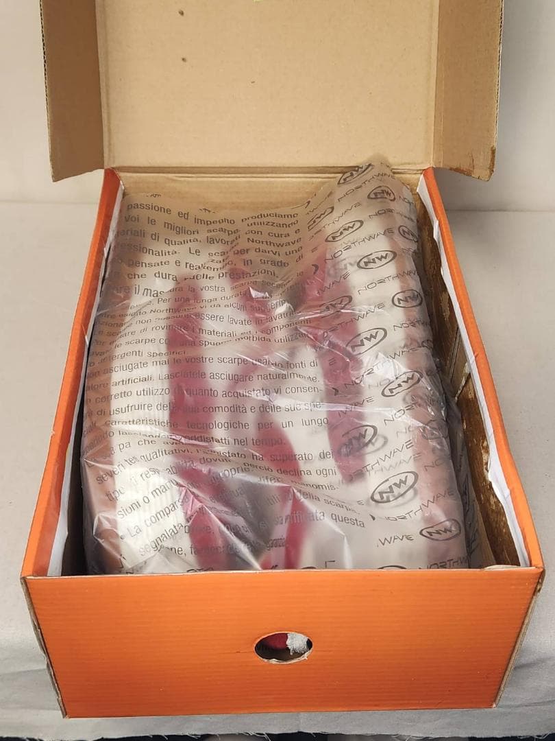 NORTHWAVEノースウェーブ ESPRESSO SUEDE 赤×白 27.5