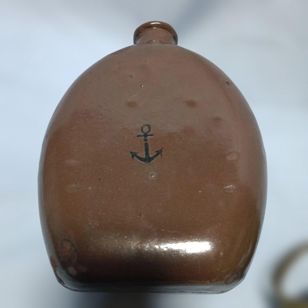 日本海軍末期型水筒（実物)