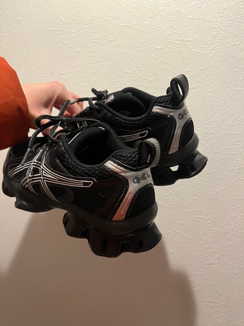 ASICS GEL-QUANTUM KINETIC Graphite スニーカー