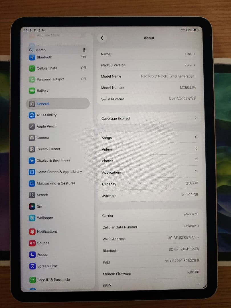 Ry* iPad Pro 11 第2世代 256GB Cell+Wifi