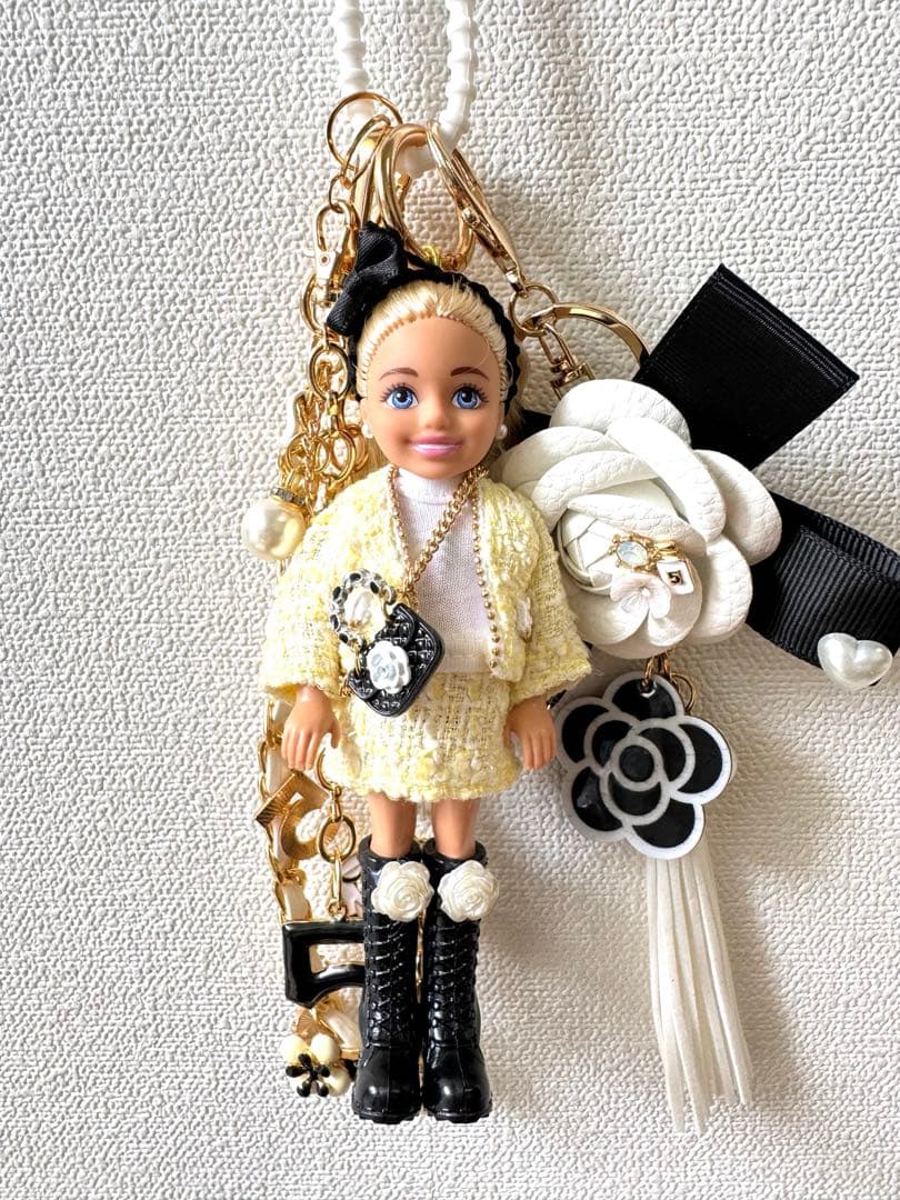 マテル人形使用バービーキーホルダー　バービーチャーム　チェルシーBarbie