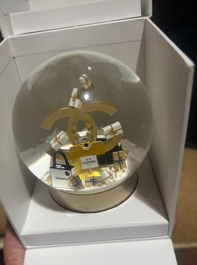 CHANELシャネル スノードーム 2024 正規品　非売品
