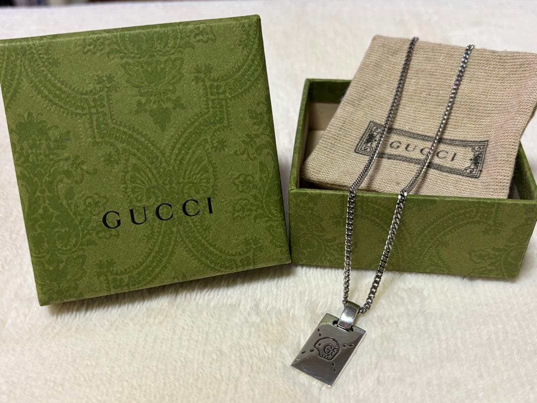 GUCCI グッチ ゴースト シルバー プレート型ネックレス