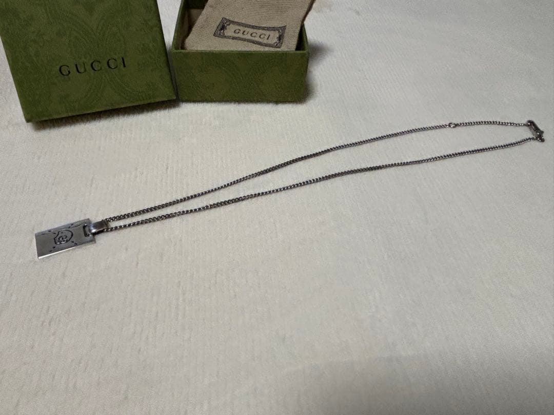 GUCCI グッチ ゴースト シルバー プレート型ネックレス