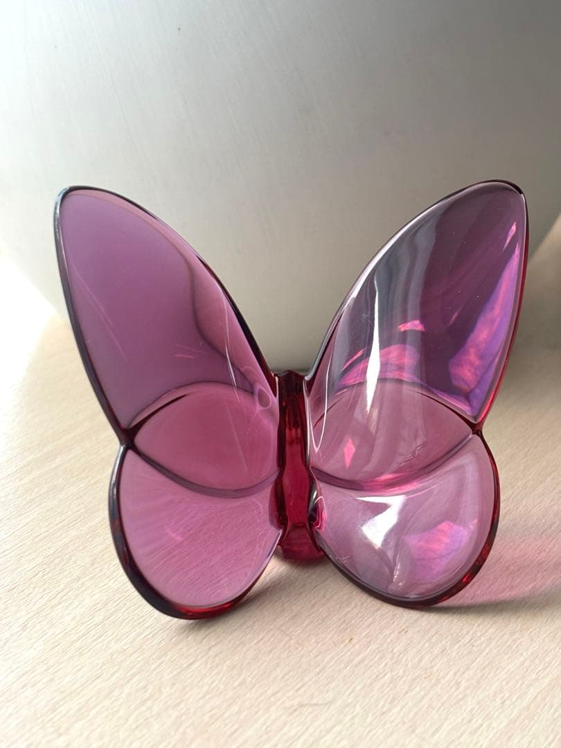 Baccarat バカラ　蝶の置物